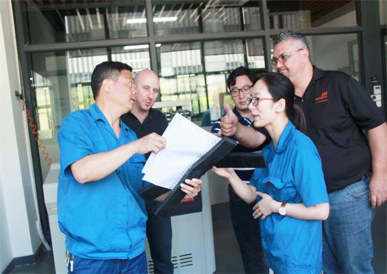 澳大利亞必和必拓、力拓集團(tuán)代表團(tuán)赴公司參觀考察